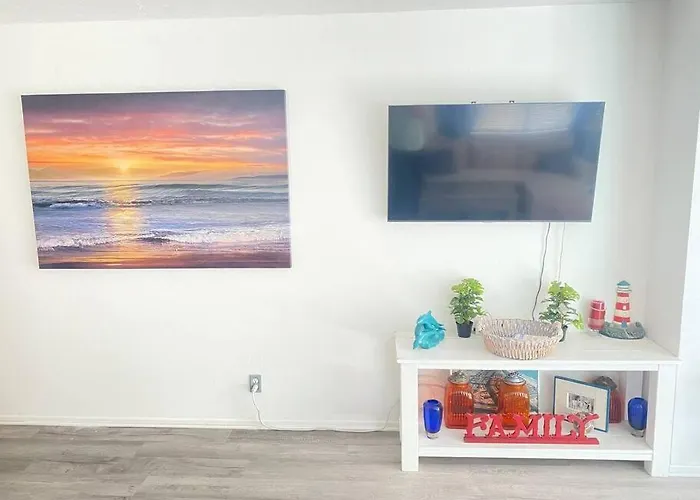 Sea View, Boards, Bikes, W/D